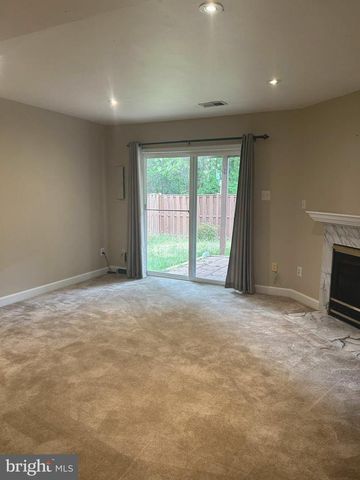 4658 BUCKHORN RDG, Fairfax, VA 22030