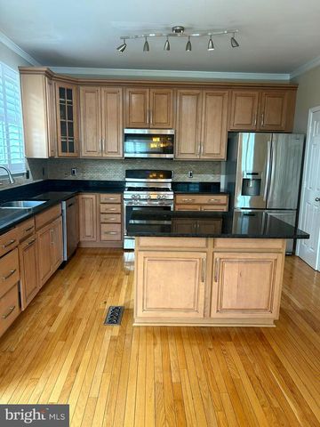 4658 BUCKHORN RDG, Fairfax, VA 22030