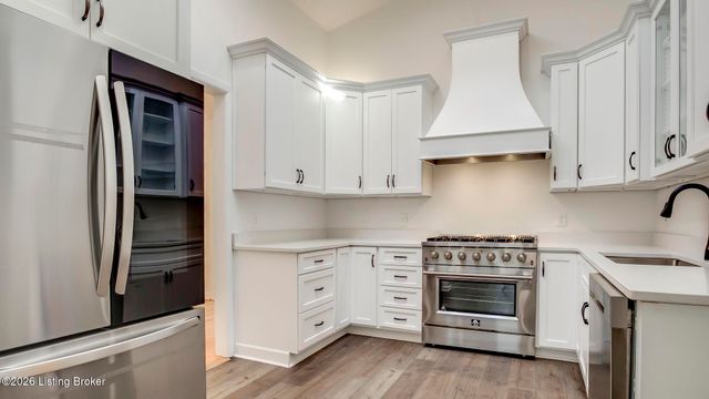 2706 Lime Kiln Ln, Louisville, KY 40222