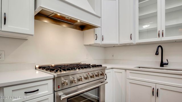 2706 Lime Kiln Ln, Louisville, KY 40222