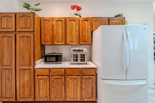 2000 Turrietta Lane SW, Albuquerque, NM 87105