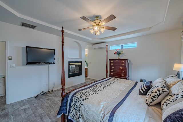 2000 Turrietta Lane SW, Albuquerque, NM 87105