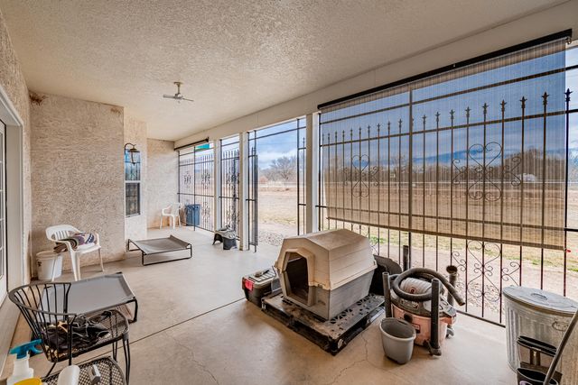 2000 Turrietta Lane SW, Albuquerque, NM 87105