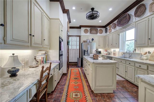 11 Forest Hill SW Drive, Cartersville, GA 30120