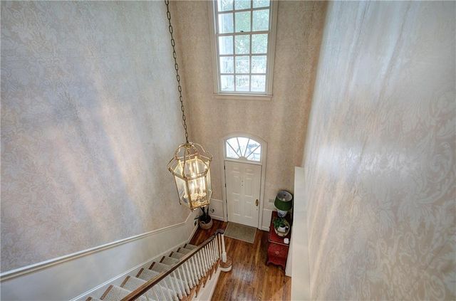 11 Forest Hill SW Drive, Cartersville, GA 30120