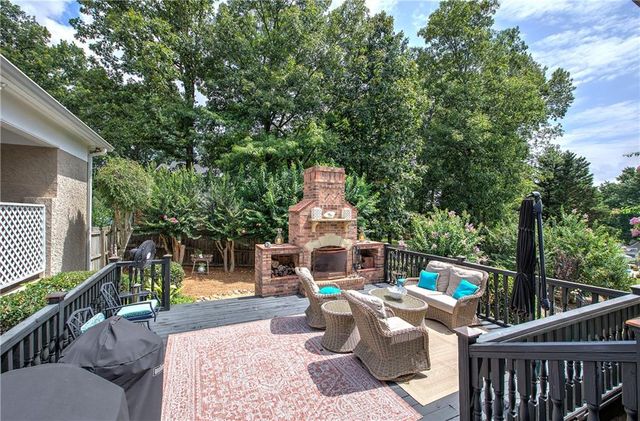 11 Forest Hill SW Drive, Cartersville, GA 30120