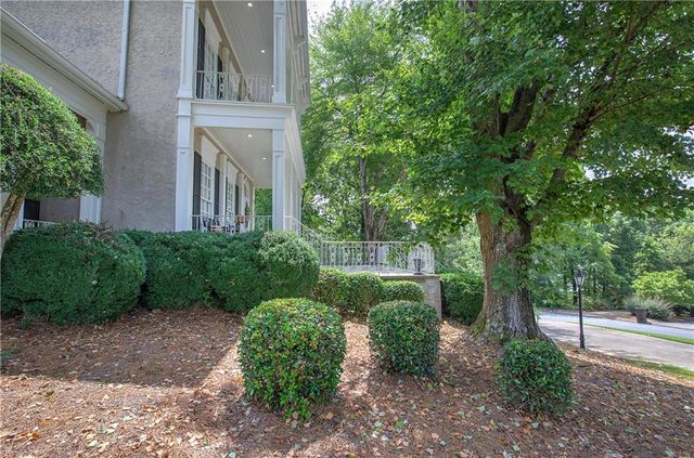 11 Forest Hill SW Drive, Cartersville, GA 30120