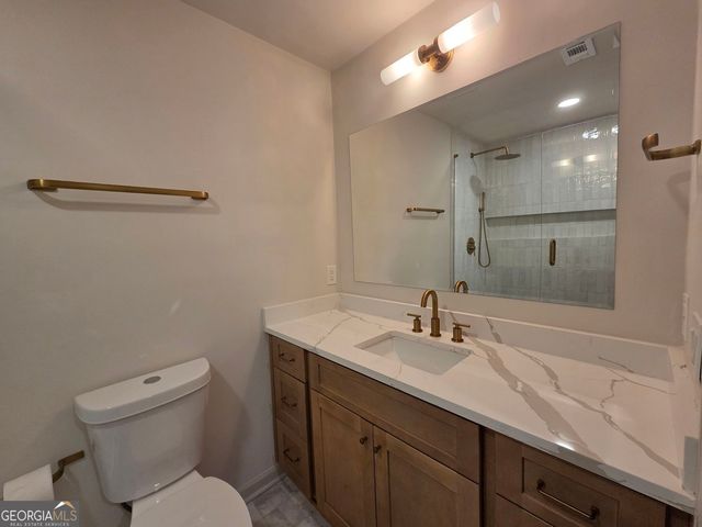 301 Barrington Hills Drive, Atlanta, GA 30350