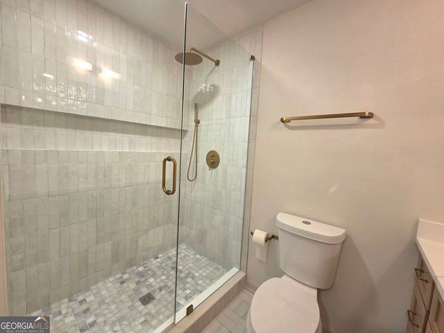 301 Barrington Hills Drive, Atlanta, GA 30350