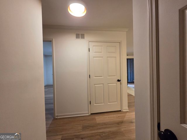 301 Barrington Hills Drive, Atlanta, GA 30350