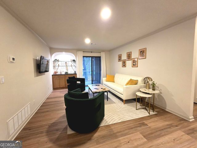 301 Barrington Hills Drive, Atlanta, GA 30350