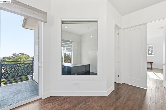 4683 Proctor Rd, Castro Valley, CA 94546