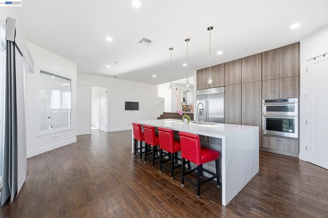 4683 Proctor Rd, Castro Valley, CA 94546