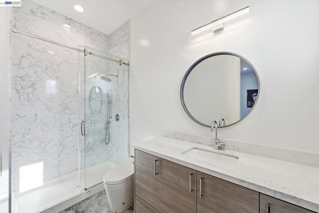 4683 Proctor Rd, Castro Valley, CA 94546