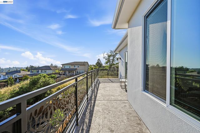 4683 Proctor Rd, Castro Valley, CA 94546