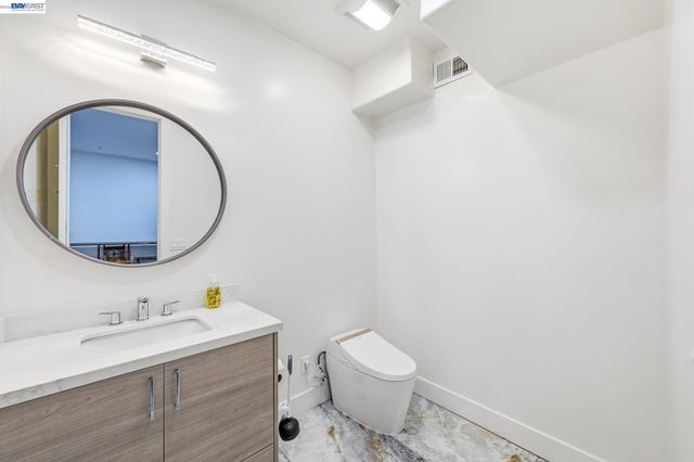 4683 Proctor Rd, Castro Valley, CA 94546