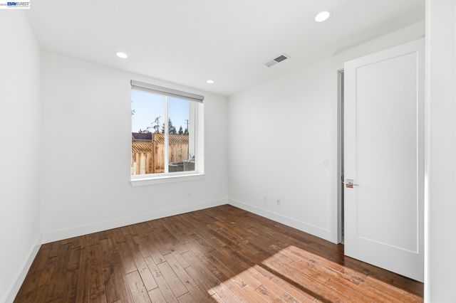 4683 Proctor Rd, Castro Valley, CA 94546