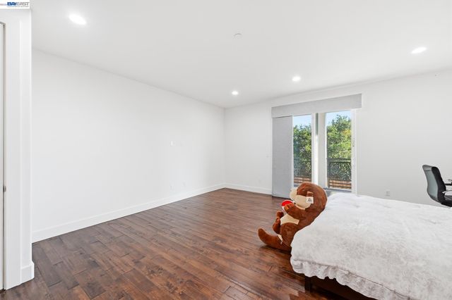 4683 Proctor Rd, Castro Valley, CA 94546