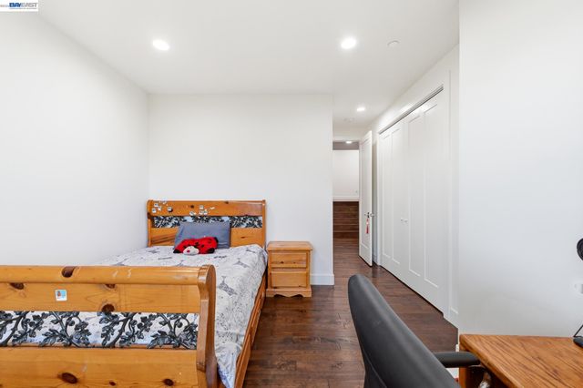 4683 Proctor Rd, Castro Valley, CA 94546