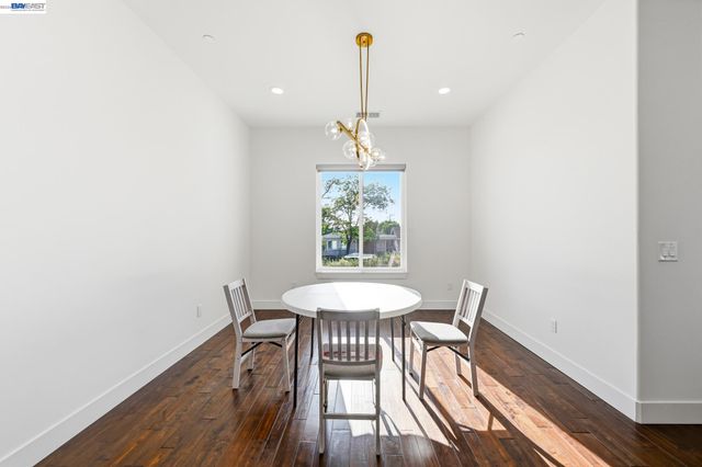 4683 Proctor Rd, Castro Valley, CA 94546