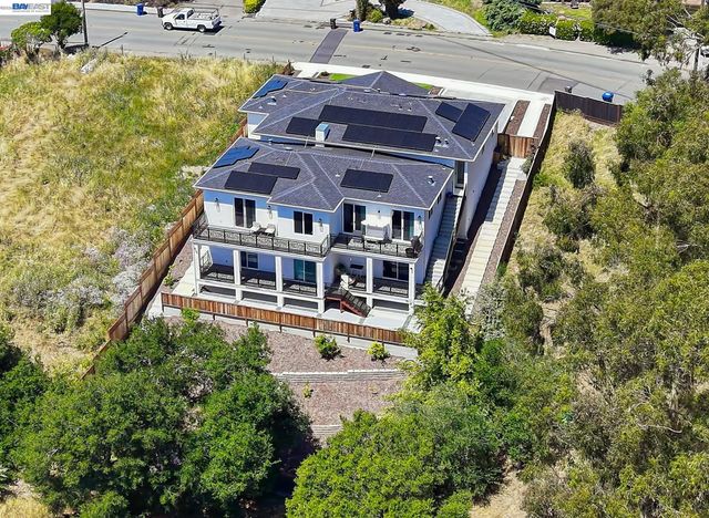 4683 Proctor Rd, Castro Valley, CA 94546