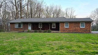 10200 Hogue Road, Evansville, IN 47712