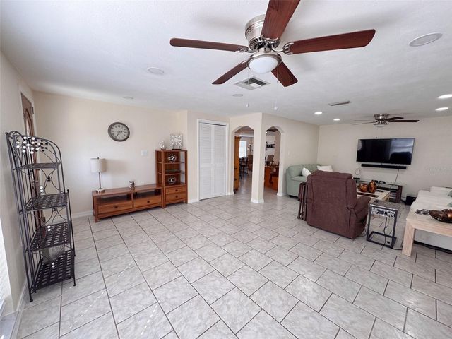 3233 SALISBURY DRIVE, Holiday, FL 34691