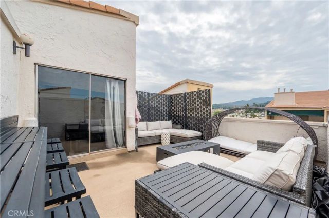 5310 Zelzah 312, Encino, CA 91316