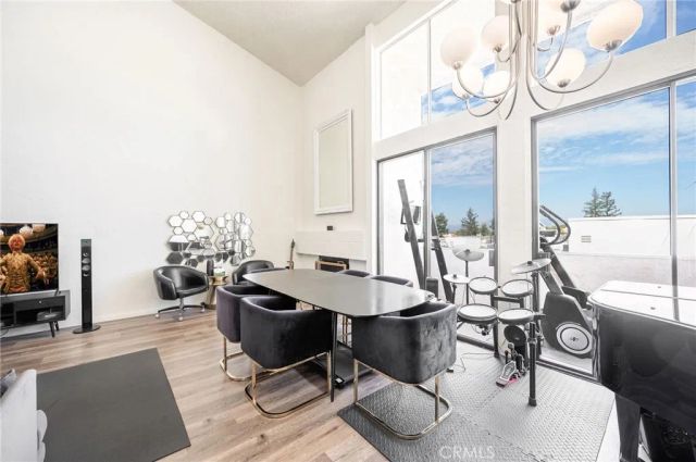 5310 Zelzah 312, Encino, CA 91316