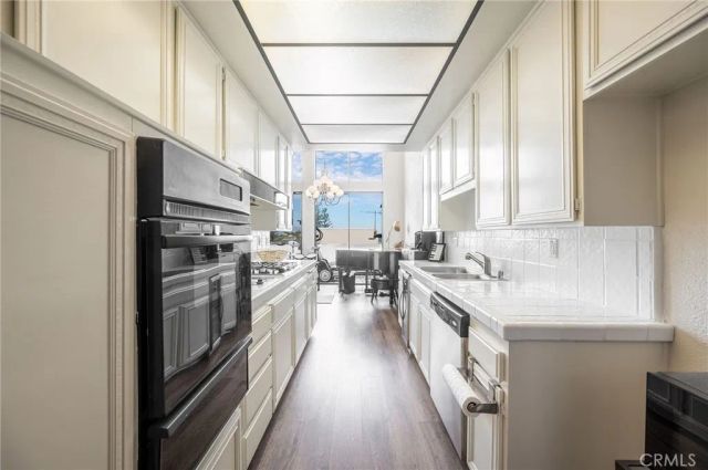 5310 Zelzah 312, Encino, CA 91316