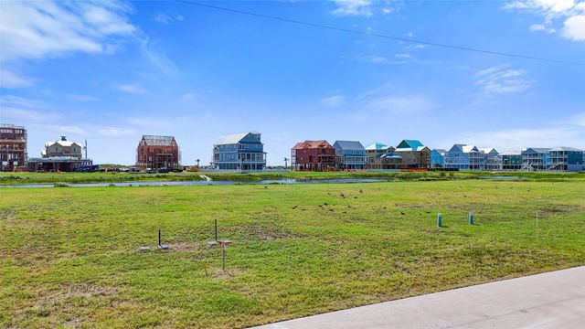 11329 Starfish Drive, Galveston, TX 77554