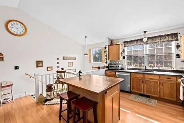 544 Lunns Way, Plymouth, MA 02360