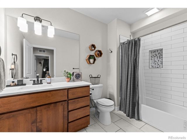 825 Shirttail Peak Drive, Windsor, CO 80550