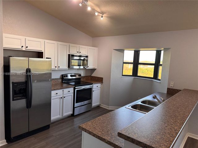 22541 SW 88th Pl 304-6, Cutler Bay, FL 33190