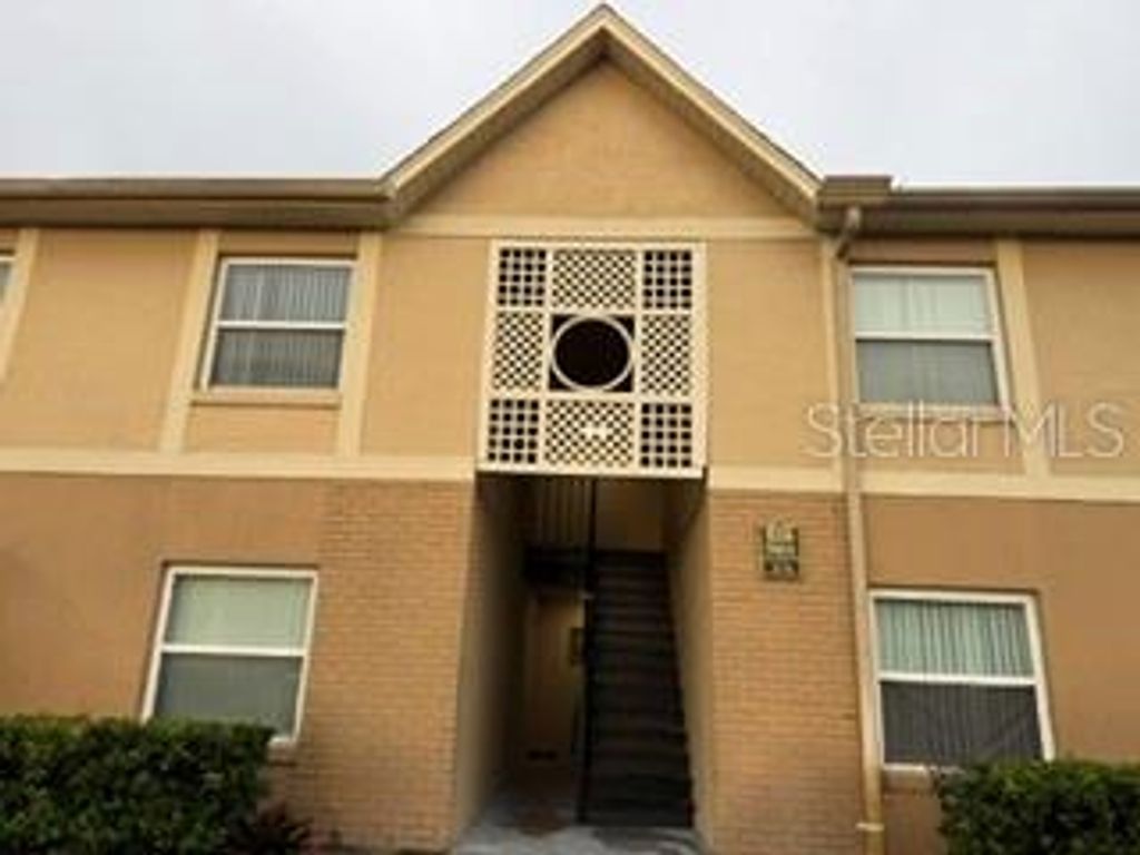 9801 TURF WAY 2, Orlando, FL 32837