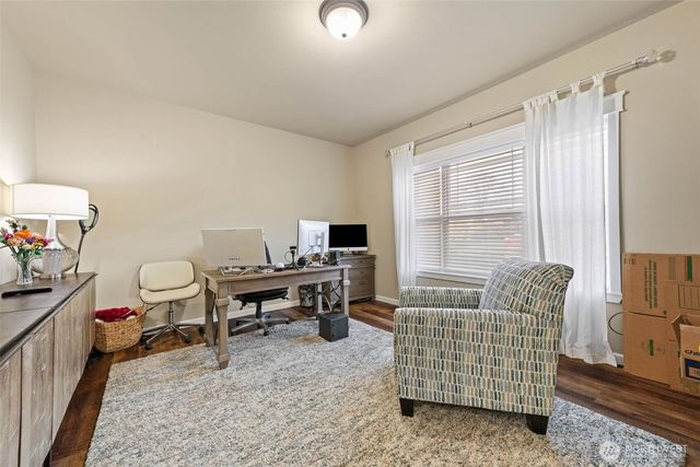 9069 Eagle Point Loop Road SE, Lakewood, WA 98498