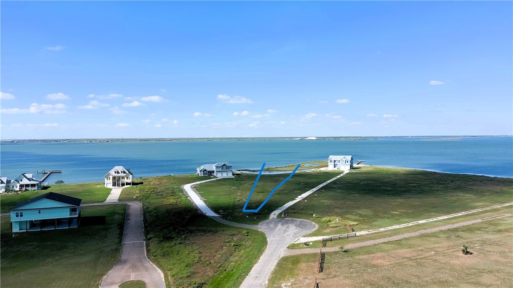 1623 Cape Velero Dr, Rockport, TX 78382 — photo 4
