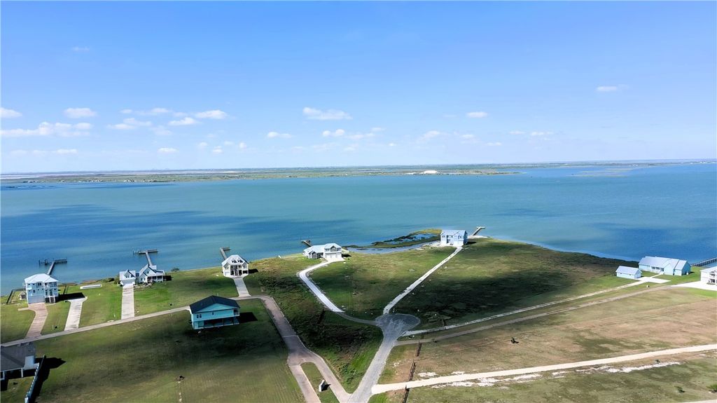 1623 Cape Velero Dr, Rockport, TX 78382 — photo 5