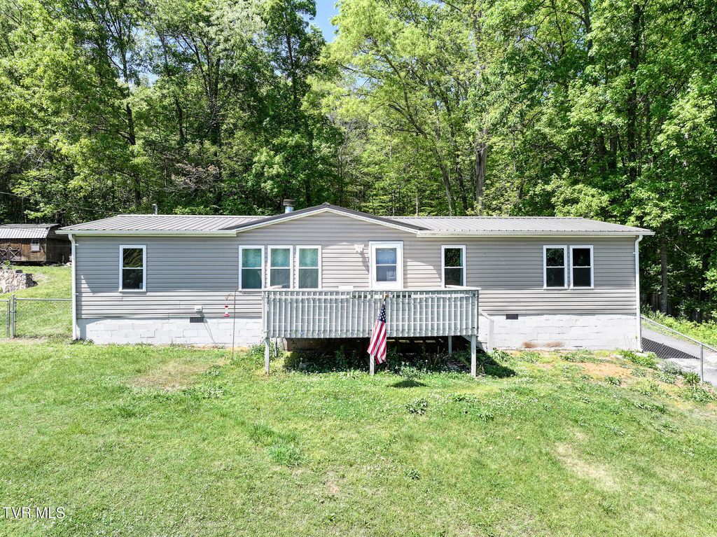 207 East Lane Street, Church Hill, TN 37642