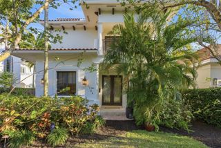 1704 NE 1st St, Fort Lauderdale, FL 33301
