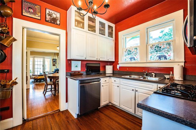 218 PATTEN HEIGHTS STREET, Lakeland, FL 33803