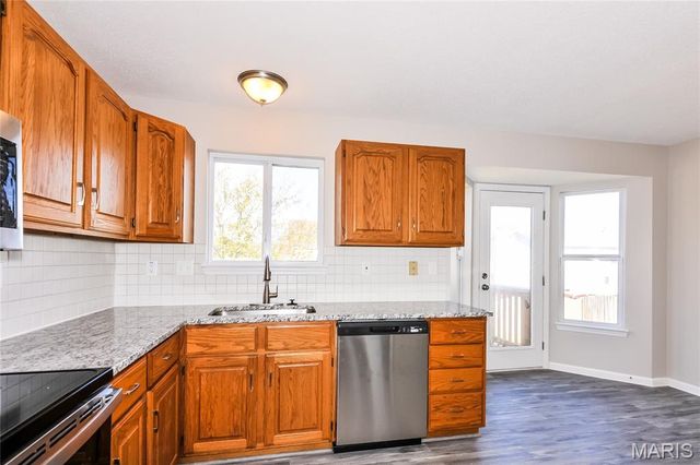 561 Prentice Drive, St Peters, MO 63376