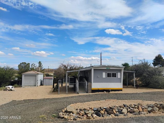 20877 E DEER VALLEY Lane, Mayer, AZ 86333