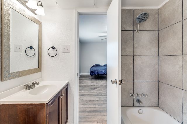 10244 Regal Oaks Drive B, Dallas, TX 75230