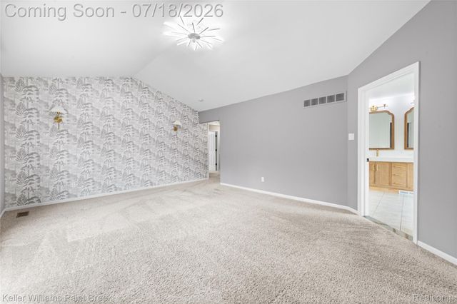 4230 Holly Lane, Oakland Charter Township, MI 48306