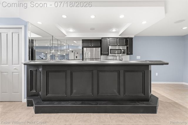 4230 Holly Lane, Oakland Charter Township, MI 48306