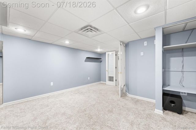 4230 Holly Lane, Oakland Charter Township, MI 48306