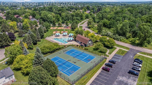 4230 Holly Lane, Oakland Charter Township, MI 48306