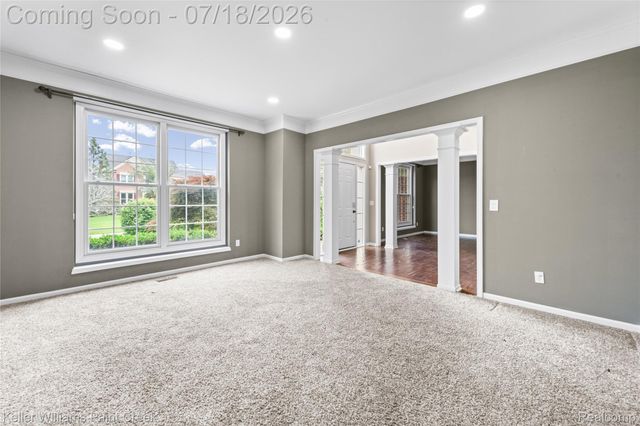 4230 Holly Lane, Oakland Charter Township, MI 48306