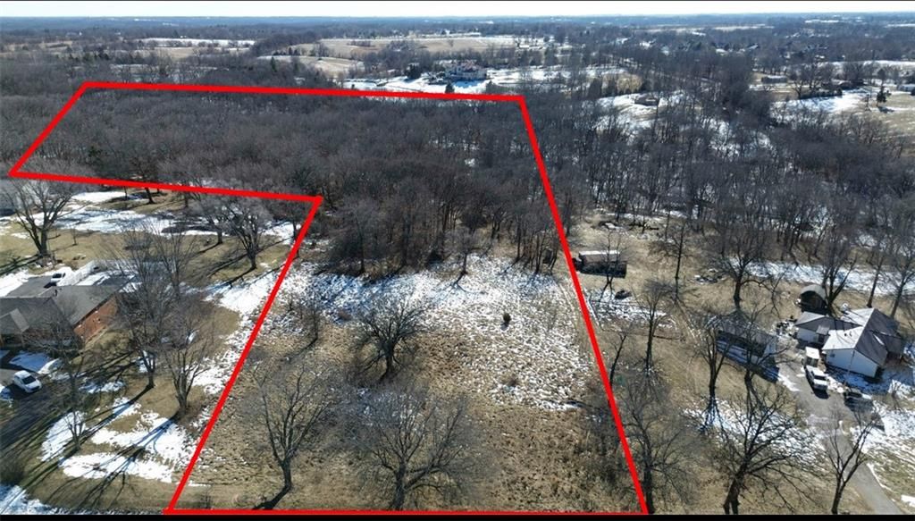 28815 SE Moreland School Road, Blue Springs, MO 64014